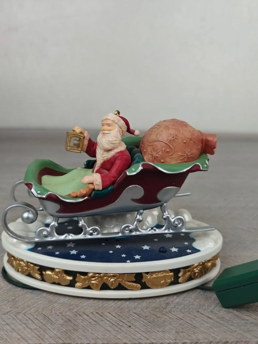 Hallmark Keepsake Ornament Santa Takes Flight 2016 Once Upon A Christmas Series